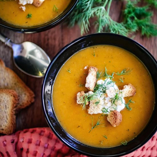 Creamy mixed roots soup - Recipe photo by k33kitchen