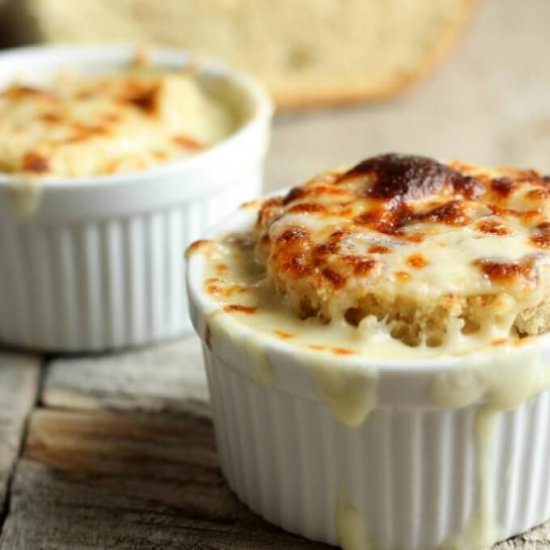 French Onion Soup - Recipe photo by theprairiehomestead