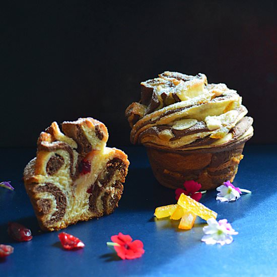 Easter Marble Cruffins - Recipe photo by gerifood