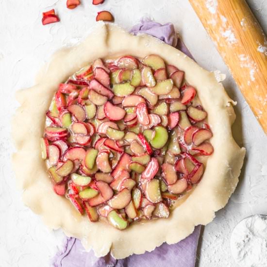 Rhubarb custard pie - Recipe photo by ltully