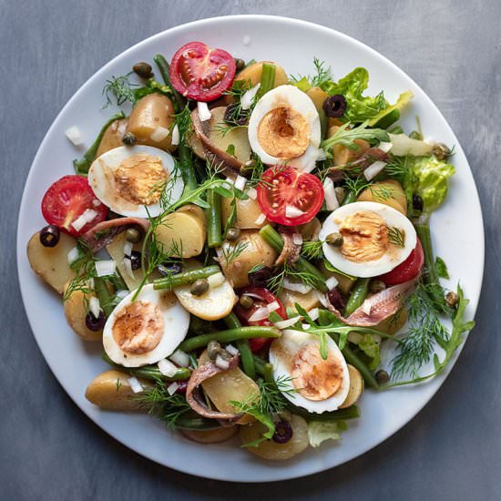 Healthy potato salad with eggs - Recipe photo by thehungrybites.com