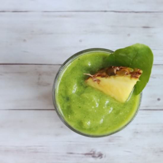 Pineapple & Turmeric Smoothie - Recipe photo by Carefree Mermaid