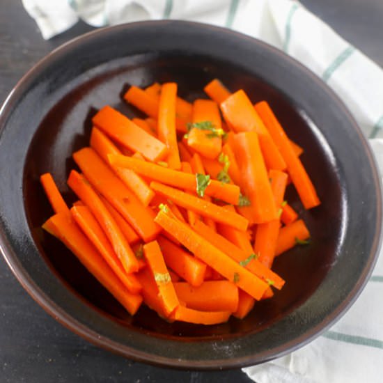 Easy Maple-Glazed Carrots - Recipe photo by trafficlightcook