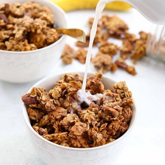 Clustery Banana Bread Granola - Recipe photo by eatwithclarity
