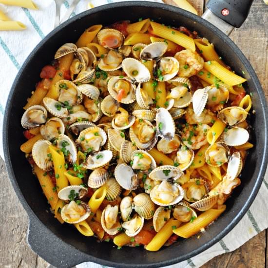 One-Pot Saffron Penne Pasta - Recipe photo by Spain on a Fork
