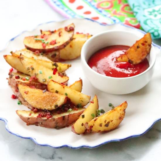 Baked Potato Wedges - Recipe photo by veganblueberry