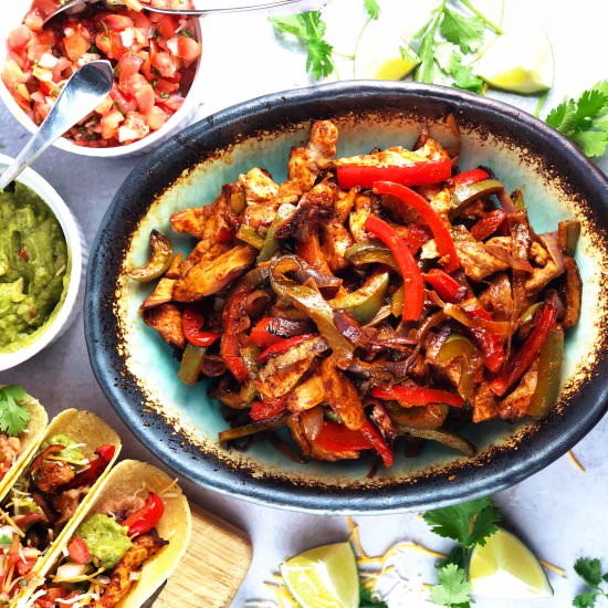 Easy Sheet Pan Chicken Fajitas - Recipe photo by Hummingbirdthyme
