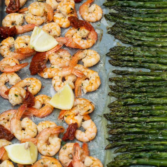 Shrimp with asparagus in the oven - Recipe photo by Elsarblog