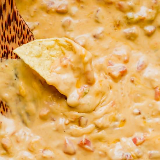 10-Minute Mexican Cheese Dip Recipe - Recipe photo by MunchkinTime