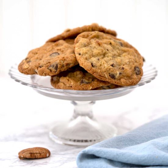 Chocolate Chip Oatmeal Cookies - Recipe photo by c2king