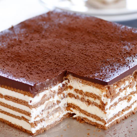 Tiramisu Icebox Cake - Recipe photo by lilcookieblog