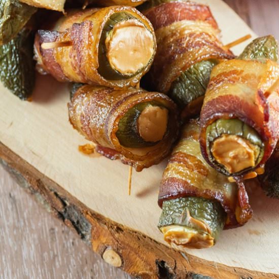 Smoked Jalapeno Poppers - Recipe photo by BBQing With The Nolands
