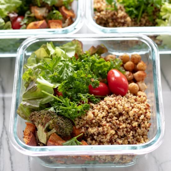 Roasted Veggie Lunch Bowls - Recipe photo by glowinglywell