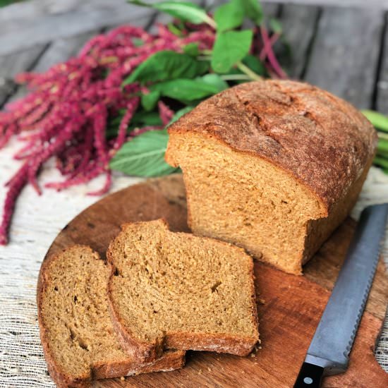 Anadama Bread - Recipe photo by jollytomato
