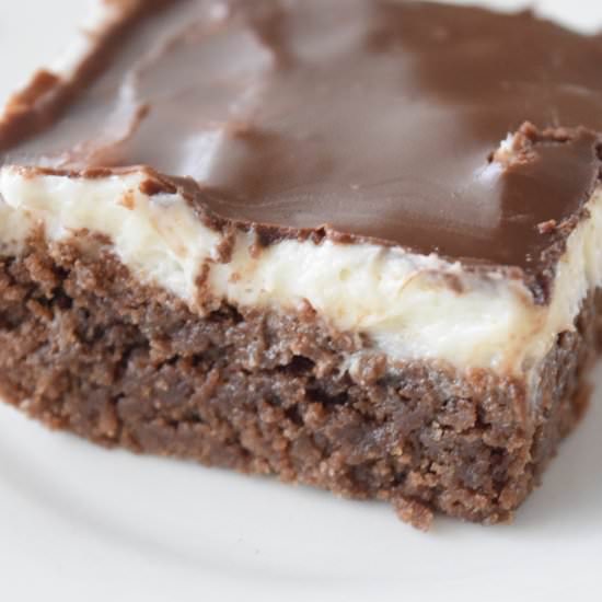 Brownies with White Frosting - Recipe photo by rchlnielsen