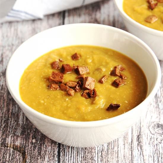 Smoky split pea soup - Recipe photo by veganwithgusto
