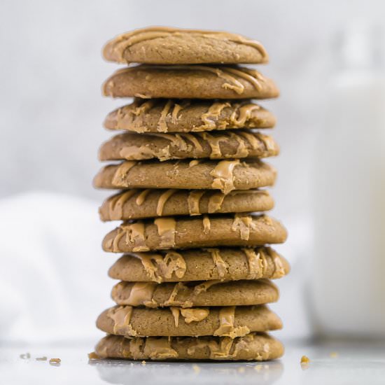 No-Butter Glazed Coffee Cookies - Recipe photo by trufflesandtrends