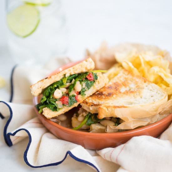Kale Sandwich - Recipe photo by piloncilloyvainilla