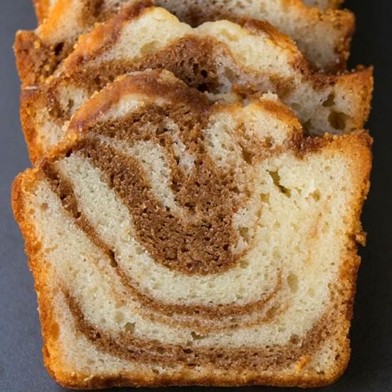 Cinnamon Roll Cake - Recipe photo by Cakewhiz