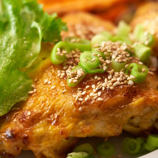 Crispy Sriracha Chicken - Recipe photo by In Carinas Kitchen