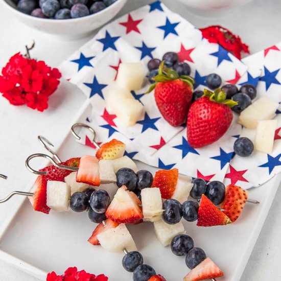 Patriotic Fruit Kabobs - Recipe photo by cleaneatingkitchen
