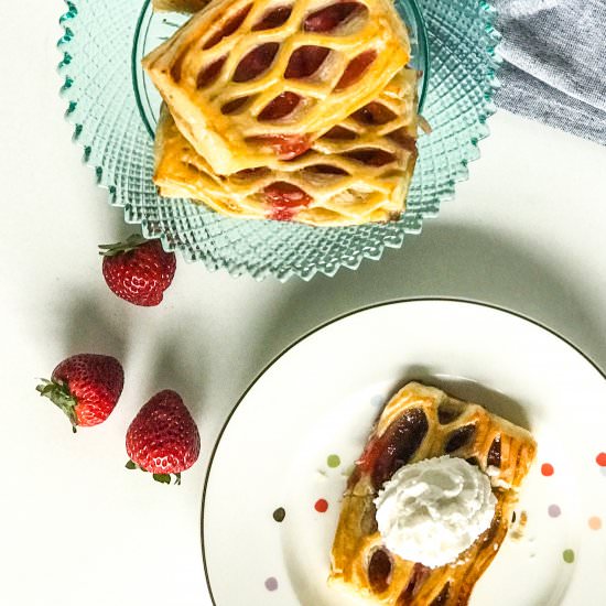 Strawberry "Pop Tart" Pastry - Recipe photo by Nictastingspoon