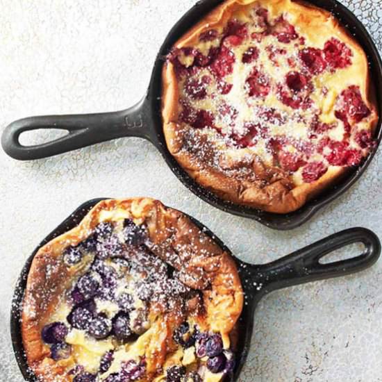 Raspberry-blueberry Flaugnarde - Recipe photo by simple artistic cooking