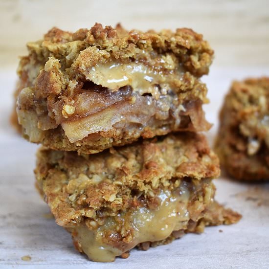 Caramel Apple Crumble Bars - Recipe photo by lightscamerabake