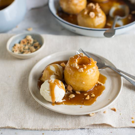 Roasted apples butterscotch sauce - Recipe photo by drizzleanddip