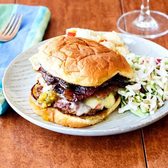BBQ Bacon Smashed Burger - Recipe photo by onlinepastrychef