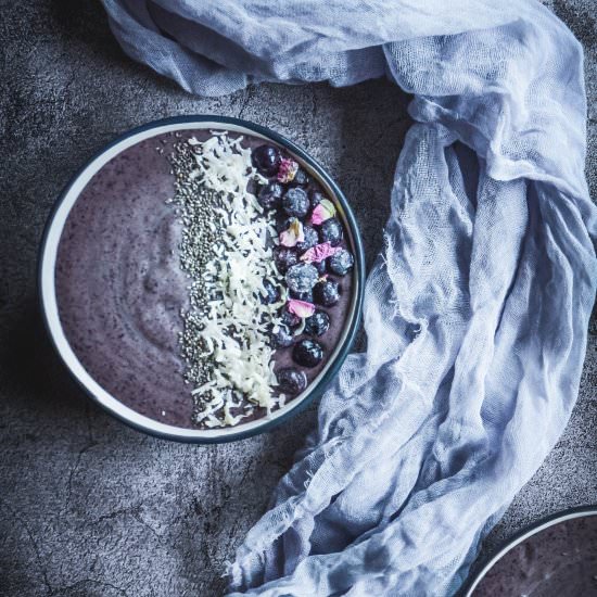 nutrient dense blueberry smoothie - Recipe photo by calm eats
