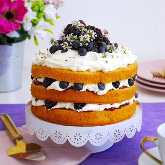 Lemon Cake with Mascarpone Frosting - Recipe photo by BirdsParty