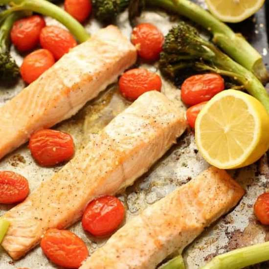 Sheet Pan Lemon Garlic Salmon - Recipe photo by Seasonal Cravings