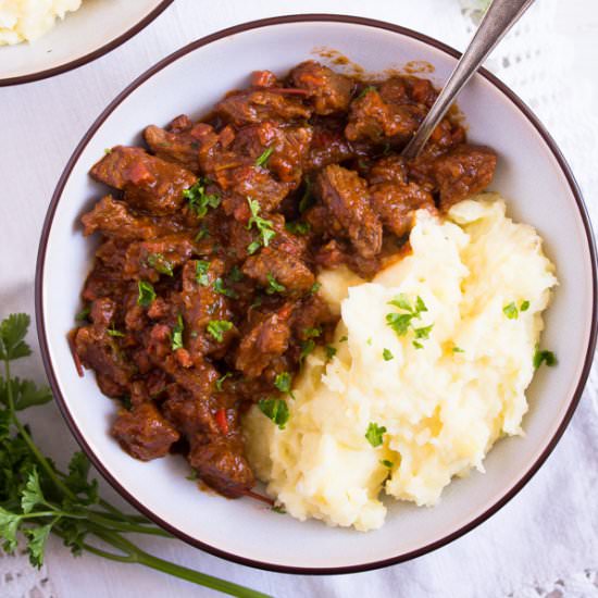Authentic Hungarian Beef Goulash - Recipe photo by adinutza
