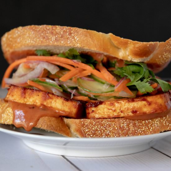 BBQ Tofu Sandwich - Recipe photo by 86Eats