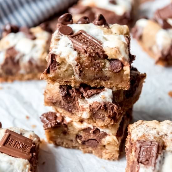 gooey cookie s’mores bars - Recipe photo by houseofnasheats