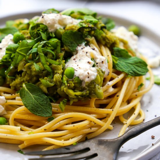 Smashed Pea Pasta - Recipe photo by pageandplate