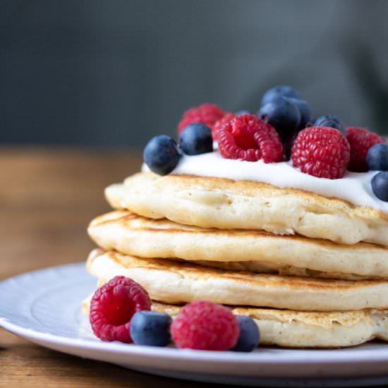 Fluffy Vegan Pancakes - Recipe photo by veggie desserts