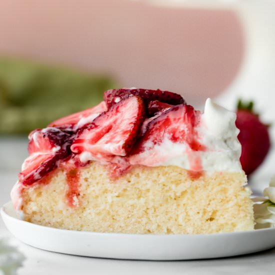 One Layer Strawberry Shortcake Cake - Recipe photo by sallysbakingaddiction