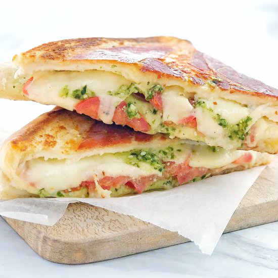 Pesto Grilled Cheese Sandwich - Recipe photo by chef not required
