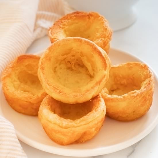 Vegan Yorkshire Puddings - Recipe photo by AVirtualVegan