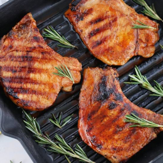 Easy Grilled Pork Chops - Recipe photo by peasandpeonies