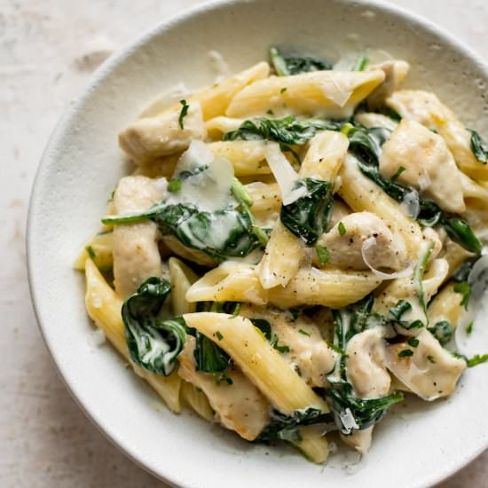 Creamy Chicken Spinach Pasta - Recipe photo by saltandlavender