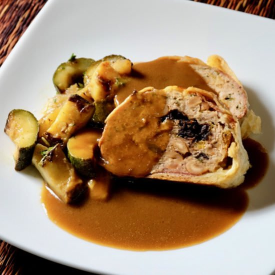 Sausage roll slice. Marmite gravy. - Recipe photo by delectabilia