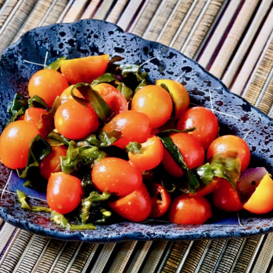 Wakame and cherry tomato salad - Recipe photo by delectabilia
