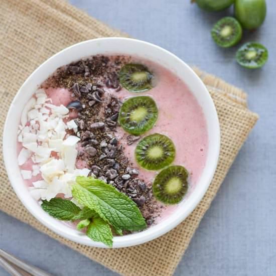 Strawberry Banana Smoothie Bowl - Recipe photo by Seasonal Cravings