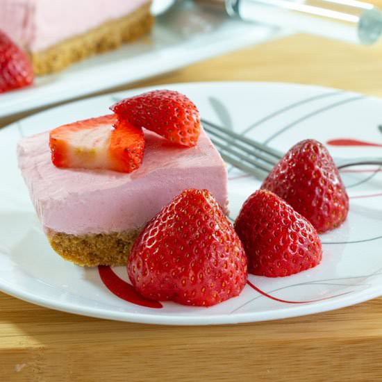 Strawberry Banana Cheesecake Bars - Recipe photo by recipecritique