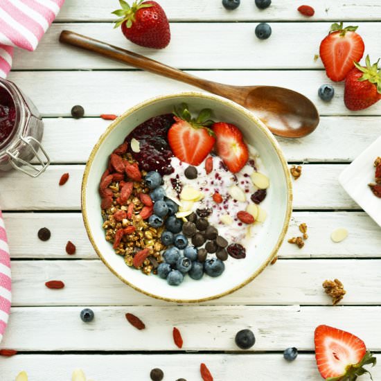 Vegan Yogurt Breakfast Bowl - Recipe photo by Woman in Real Life