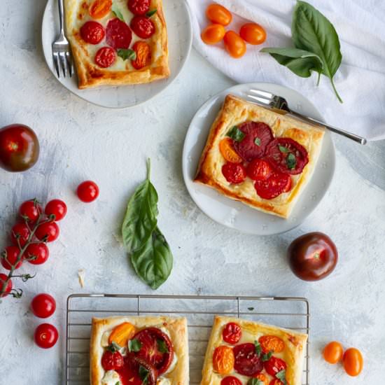 Tomato Tarts - Recipe photo by champagne-tastes