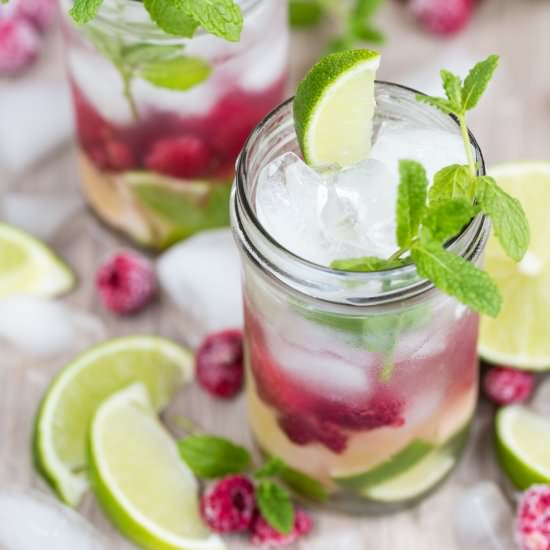Coconut mojito with raspberries - Recipe photo by electricbluefood
